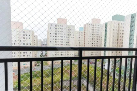 Apartamento com 50m², 2 dormitórios, 1 vaga, á venda em Itaquera.