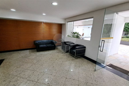 Apartamento à venda com 3 quartos, sendo 1 suíte, em Vila Mariana, São Paulo, SP