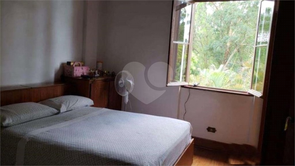 Casa à venda com 4 quartos, sendo 2 suítes, em Horto, São Paulo, SP