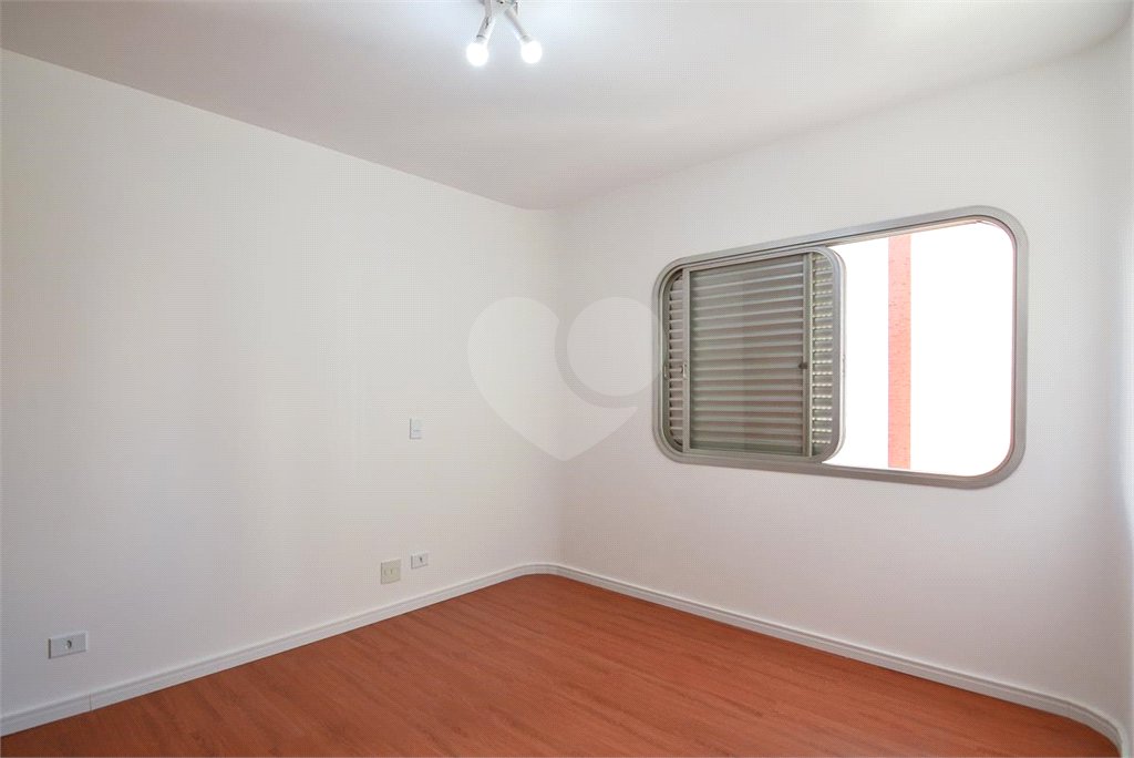 Apartamento à venda com 4 quartos, sendo 2 suítes,  em Brooklin Paulista, São Paulo, SP