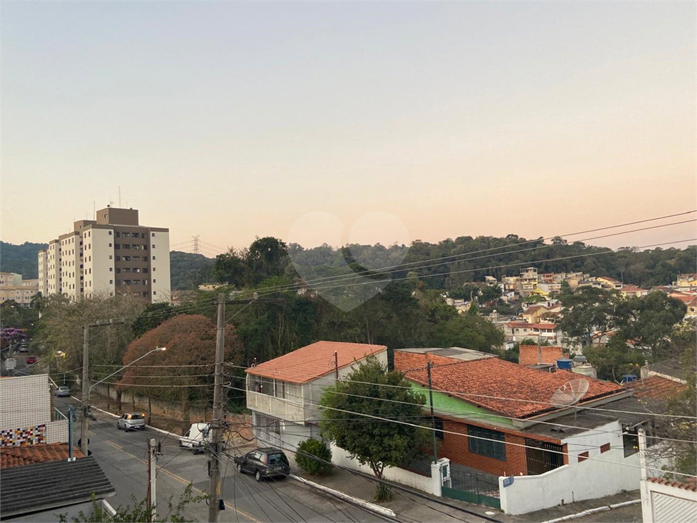 Sobrado à venda com 3 quartos, sendo 1 suíte,  em Horto Florestal, São Paulo, SP