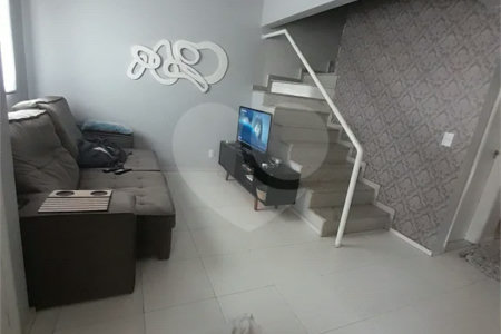 Casa à venda com 3 quartos, sendo 1 suíte, no condomínio Village Jardim Versailles, Jundiaí - SP