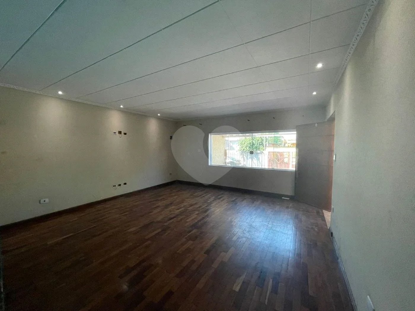 Sobrado à venda com 3 quartos, sendo 1 suíte, em Jardim Rosa de Franca, Guarulhos, SP