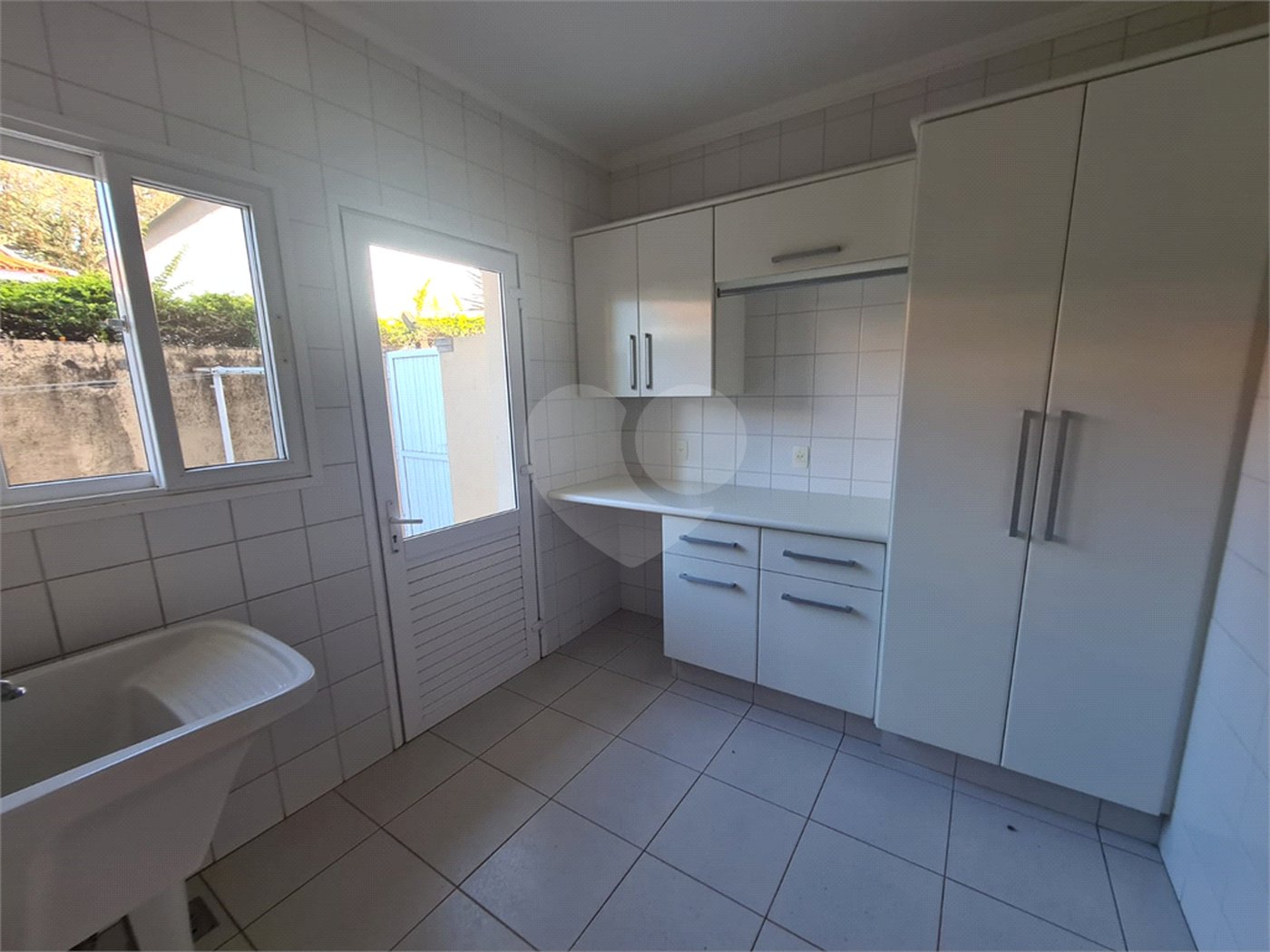 Casa à venda com 3 suítes no condomínio Vinhas da Vista Alegre - Lado Sede, Vinhedo - SP