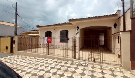 Casa à venda com 2 quartos no Centro, Itapetininga, SP