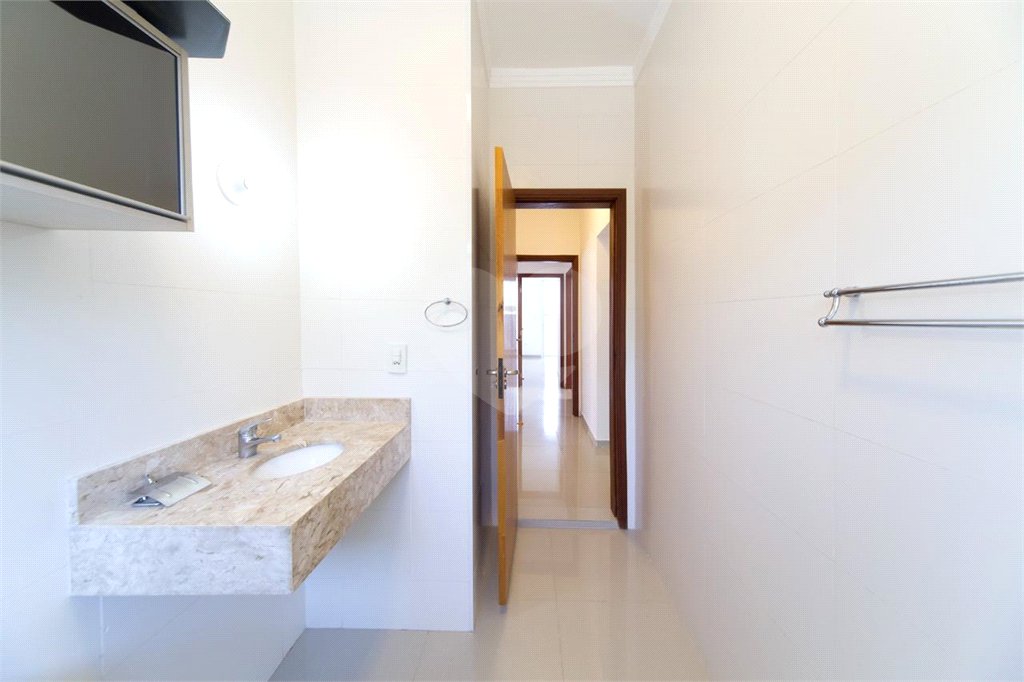 Casa à venda com 4 quartos, sendo 3 suítes,  no condomínio Parque Esplanada, Votorantim - SP