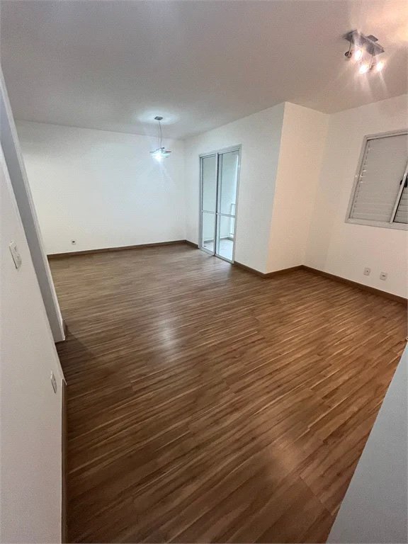 Apartamento à venda com 2 quartos, sendo 1 suíte, em Parque Reboucas, São Paulo, SP
