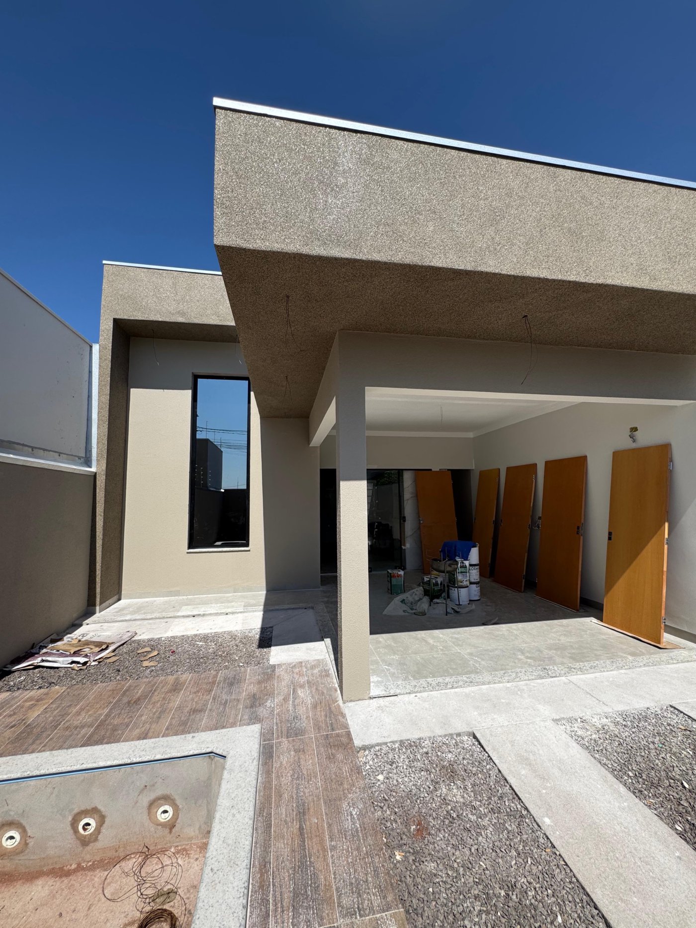 Casa à venda com 3 quartos, sendo 1 suíte, em Jardim dos Ipes, Três Lagoas, MS