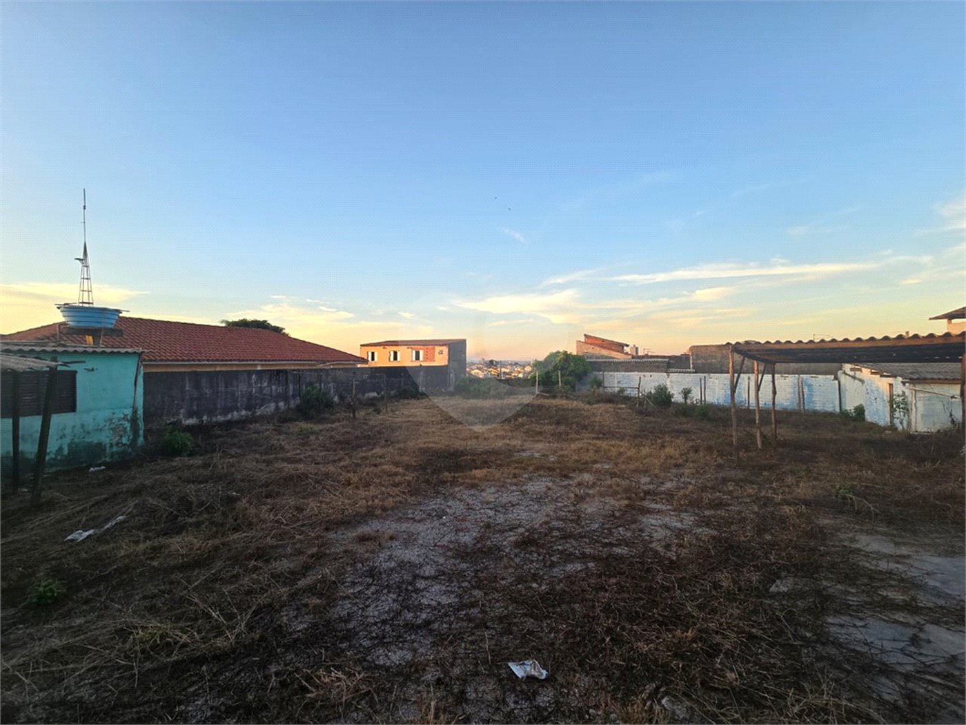 Terreno à venda em Vila Romanópolis, Ferraz de Vasconcelos, SP