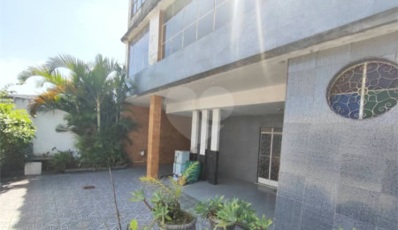 Casa à venda com 3 quartos, sendo 1 suíte,  em Santa Cruz, Rio de Janeiro, RJ