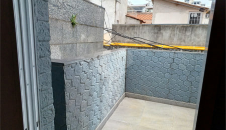 Sobrado à venda com 3 quartos em Santa Terezinha, São Paulo, SP
