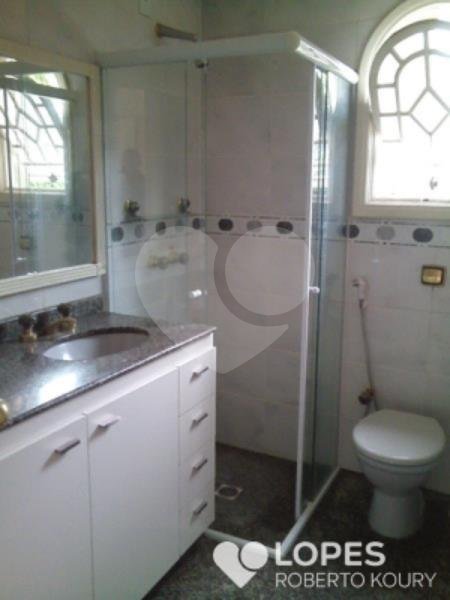 Casa à venda com 6 quartos, sendo 2 suítes, no condomínio Lago Azul Residencial e Golfe, Araçoiaba da Serra - SP