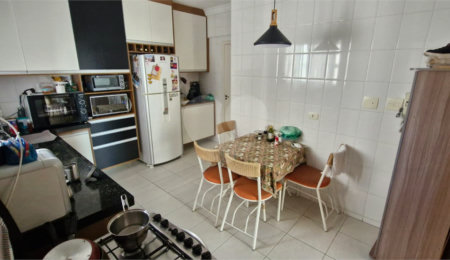 Apartamento à venda com 3 quartos, sendo 1 suíte,  em Jardim das Indústrias, São José dos Campos, SP