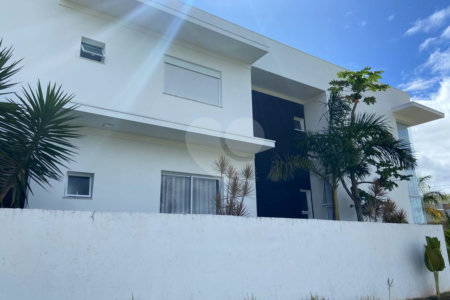 Casa à venda com 5 suítes no condomínio Residencial Fazenda Alta Vista, Salto de Pirapora - SP