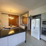 Casa à venda com 4 suítes no condomínio Residencial Jardim Primavera, Louveira - SP