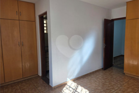 Casa à venda com 3 quartos, sendo 2 suítes, em Vila Helena, Atibaia, SP