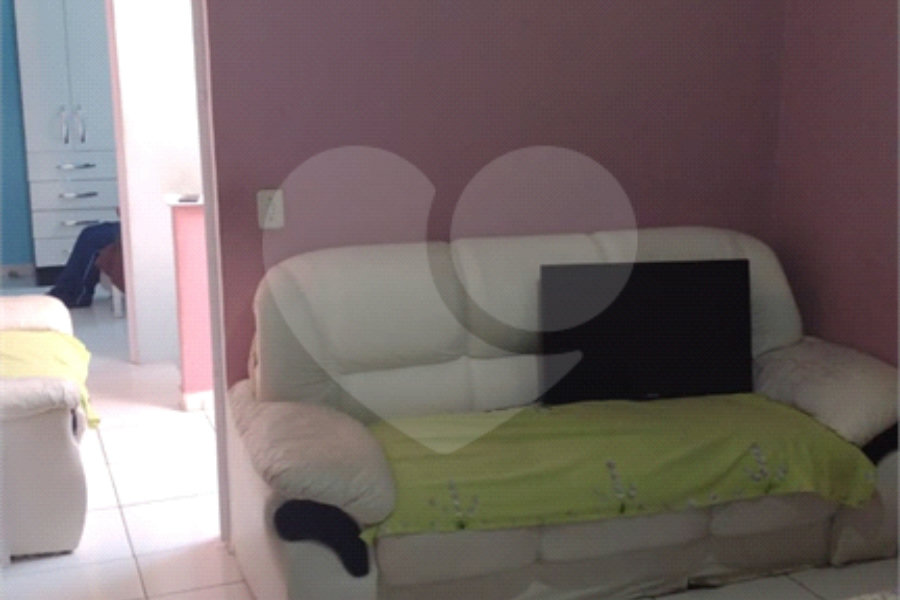 Sobrado à venda com 2 quartos em Cidade Tiradentes, São Paulo, SP