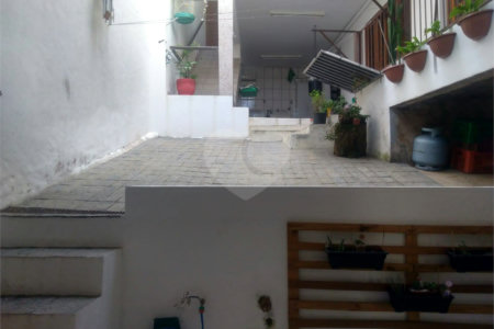 Sobrado à venda com 4 quartos, sendo 1 suíte,  em Jardim Pacaembu, Jundiaí, SP