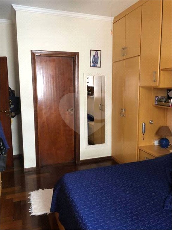 Casa à venda com 4 quartos, sendo 2 suítes,  no condomínio Altos da Serra 1, São José dos Campos - SP
