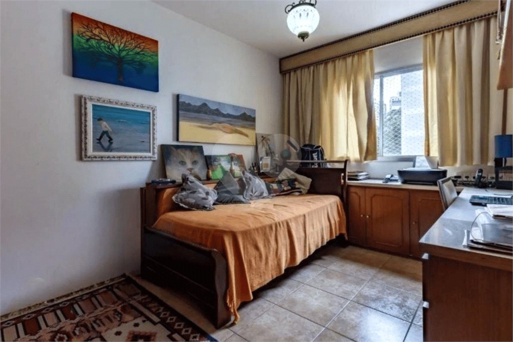 Apartamento à venda com 3 quartos, sendo 1 suíte,  em Vila Andrade, São Paulo, SP