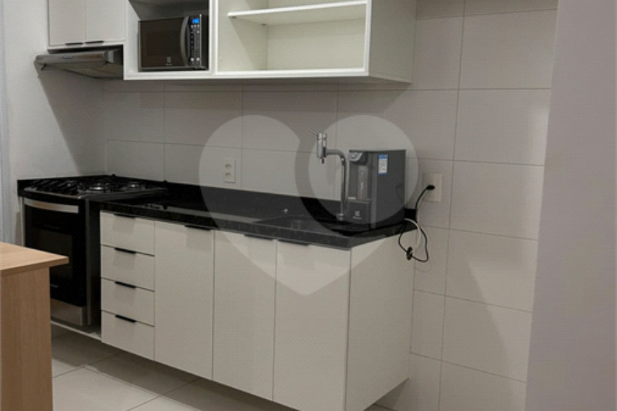Apartamento à venda com 3 quartos, sendo 1 suíte, em Vila Andrade, São Paulo, SP