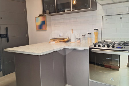 Apartamento à venda com 3 quartos, sendo 1 suíte, em Vila Paulicéia, São Paulo, SP