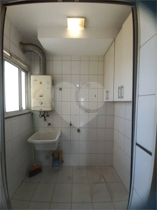 Apartamento à venda ou para alugar com 2 quartos, sendo 1 suíte, em Vila Bertioga, São Paulo, SP