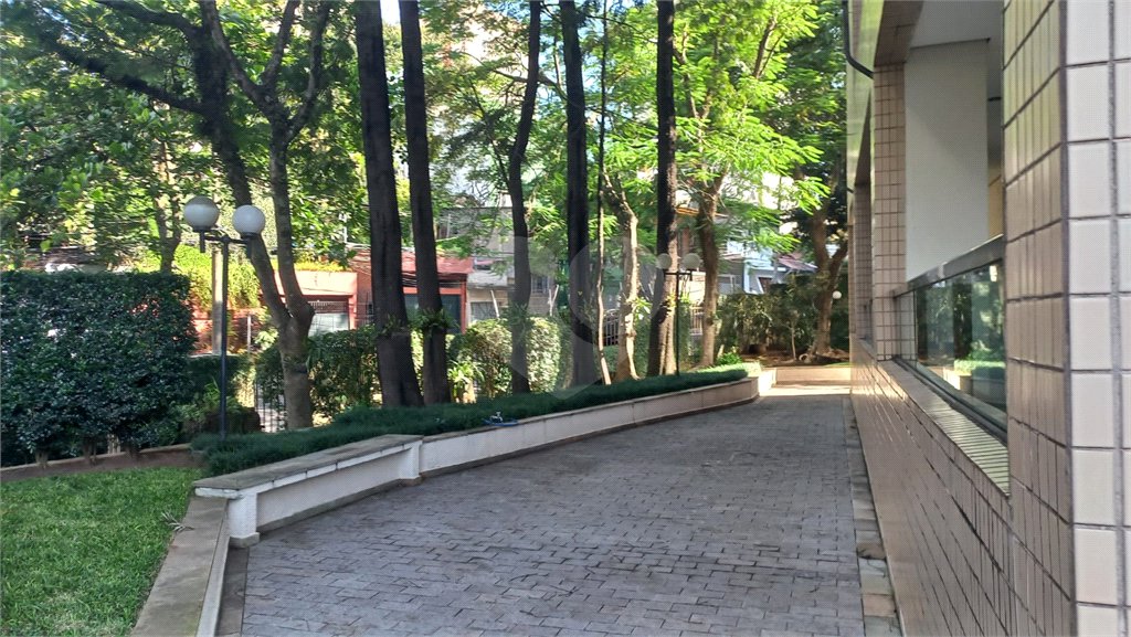Apartamento à venda com 3 quartos, sendo 1 suíte,  em Vila Indiana, São Paulo, SP