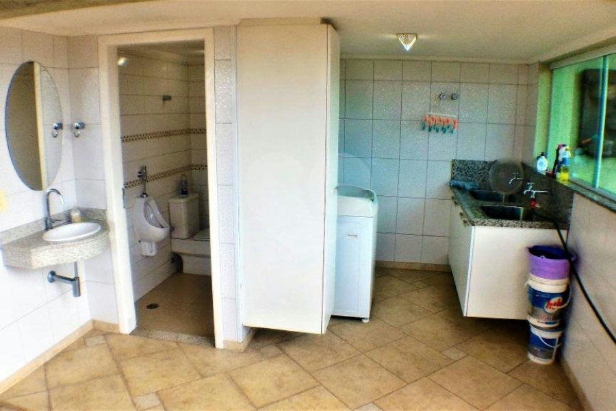 Casa à venda com 5 suítes no condomínio Travessa Tenente Ariston de Oliveira,4, São Paulo - SP