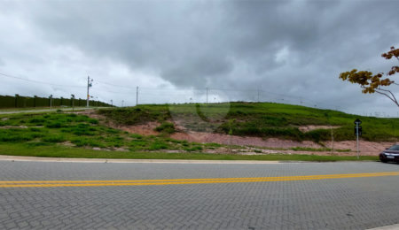 Terreno à venda em Loteamento Terras Alpha São José dos Campos, São José dos Campos, SP