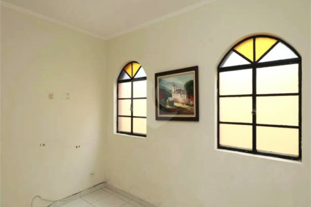 Sobrado à venda com 4 quartos, sendo 2 suítes, em Vila Mazzei, São Paulo, SP