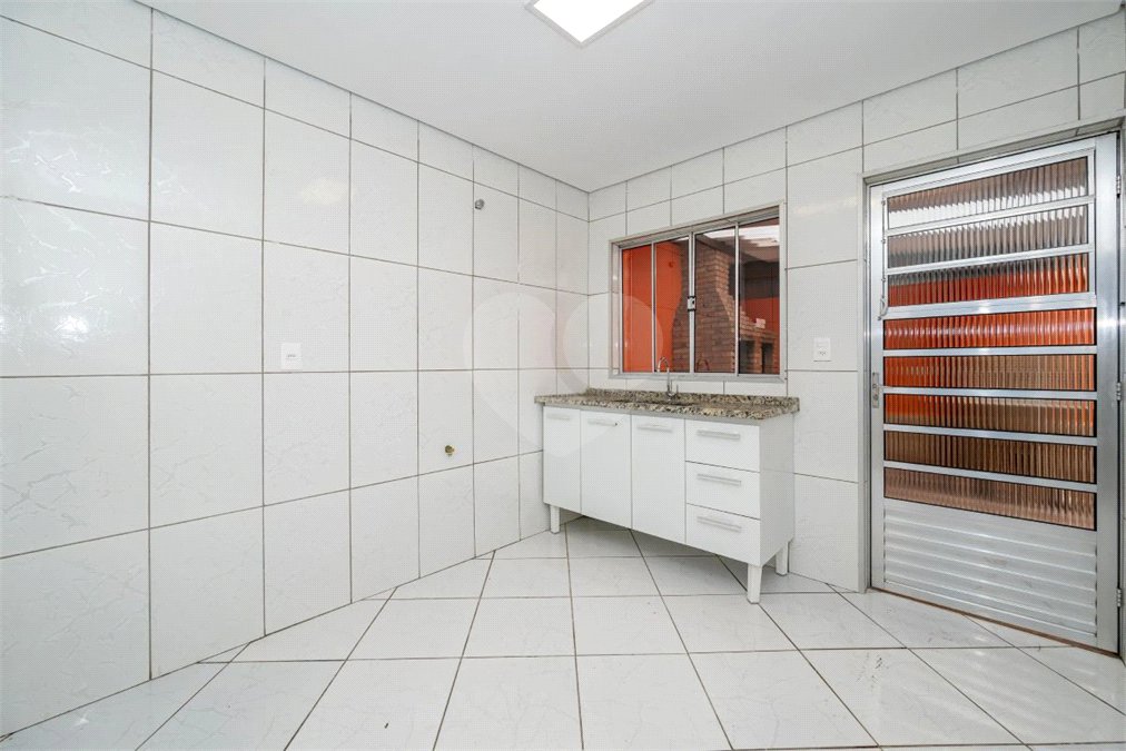 Casa à venda com 2 quartos em Conjunto Residencial Jardim Canaã, São Paulo, SP