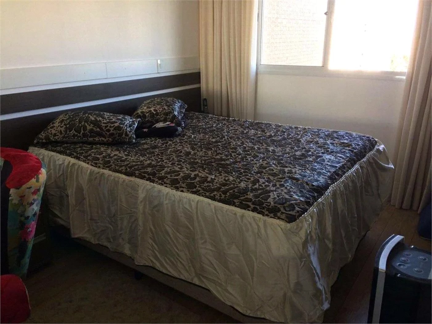 Apartamento à venda com 3 quartos, sendo 1 suíte,  em Parque Reboucas, São Paulo, SP
