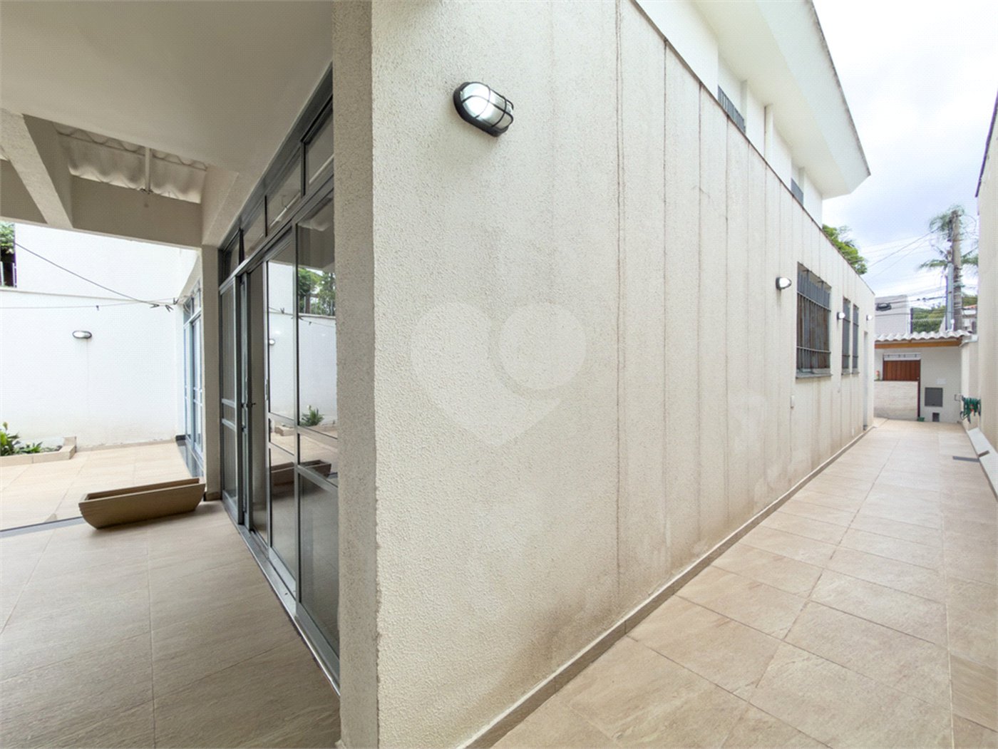 Casa de Vila à venda com 3 quartos, sendo 1 suíte, em Indianópolis, São Paulo, SP