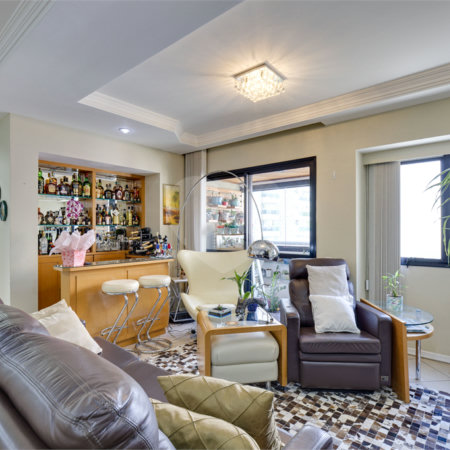 Apartamento à venda com 3 quartos, sendo 2 suítes, em Santo Amaro, São Paulo, SP