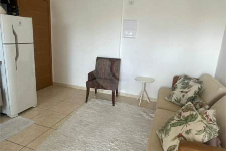 Apartamento à venda ou para alugar com 2 quartos, sendo 1 suíte,  em Guilhermina, Praia Grande, SP