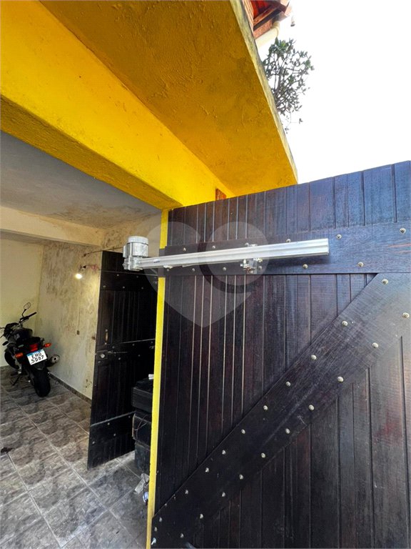 Casa à venda com 3 quartos, sendo 1 suíte, no Centro, Guararema, SP