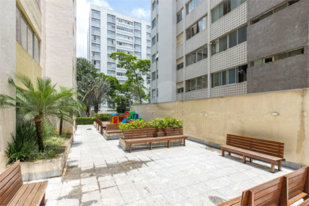 Apartamento à venda com 3 quartos, sendo 1 suíte, em Itaim Bibi, São Paulo, SP