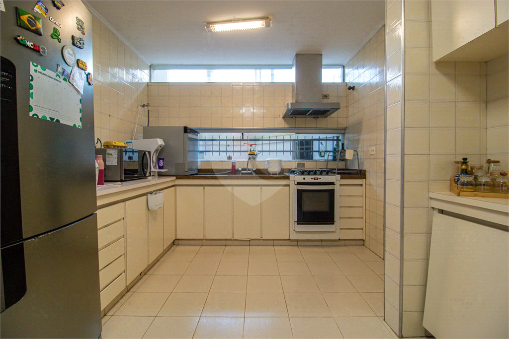Casa à venda com 3 quartos, sendo 1 suíte, em Alto da Boa Vista, São Paulo, SP