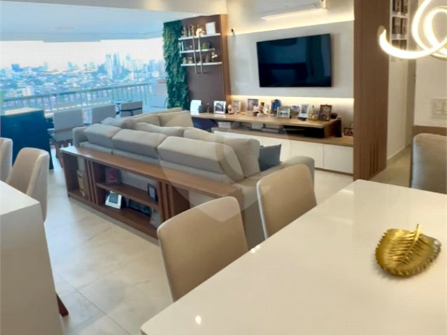 Apartamento à venda com 2 quartos, sendo 1 suíte,  em Santana, São Paulo, SP