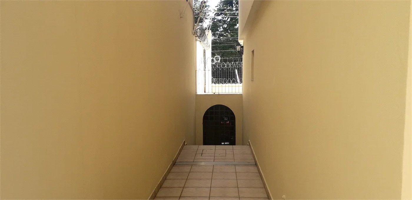 Casa à venda com 3 quartos, sendo 2 suítes,  em Jardim Leonor, São Paulo, SP