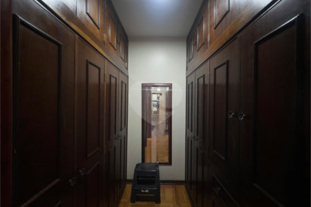 Apartamento à venda com 3 quartos, sendo 1 suíte, no Centro, Ribeirão Preto, SP