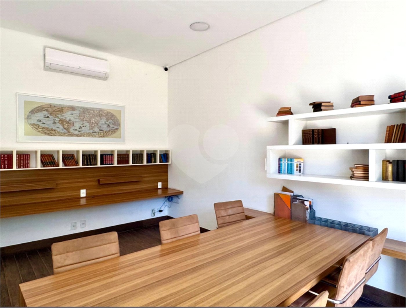 Apartamento à venda com 3 quartos, sendo 1 suíte, em Vila Galvão, Guarulhos, SP