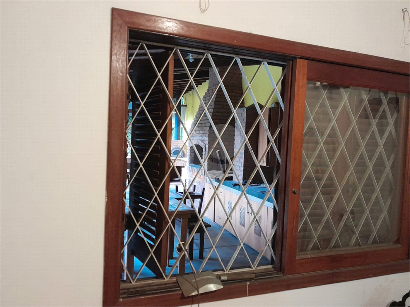 Sobrado à venda com 6 quartos, sendo 3 suítes, em Rolinópolis, São Paulo, SP