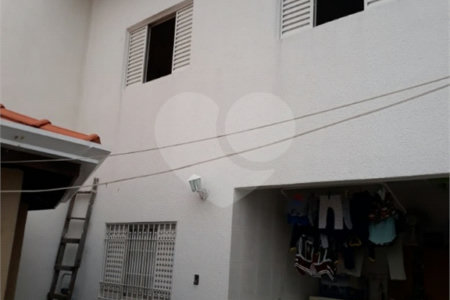 Casa à venda com 3 quartos, sendo 1 suíte, em Vila Suissa, Mogi das Cruzes, SP