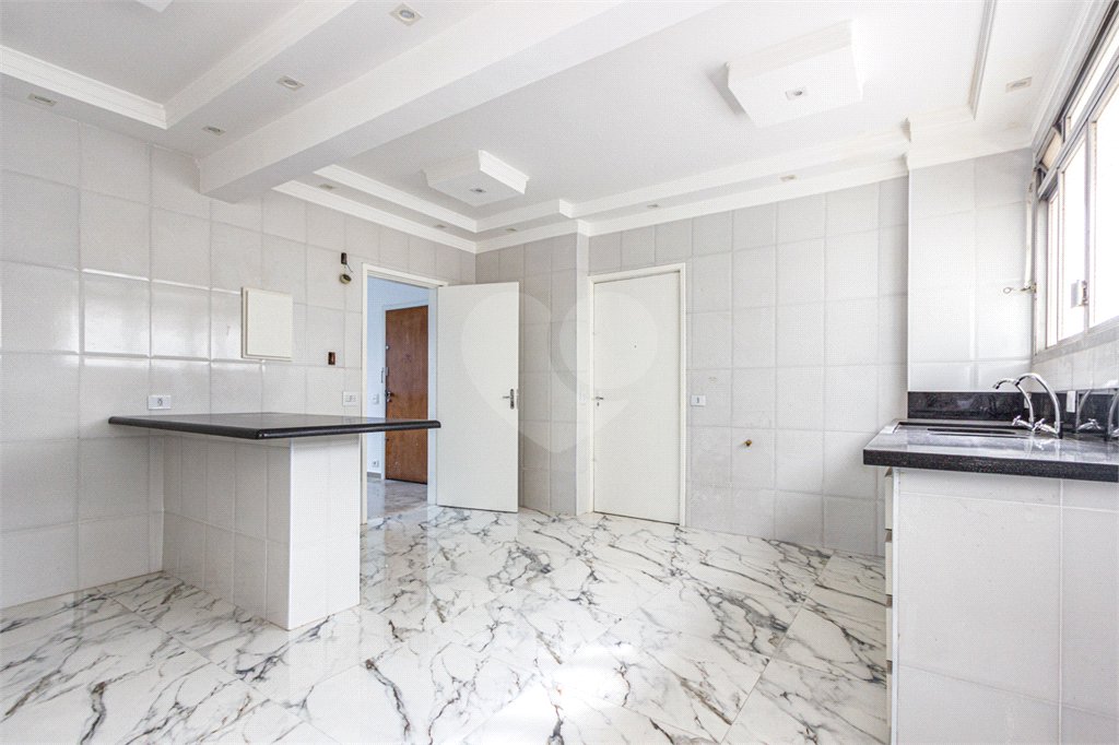Apartamento à venda ou para alugar com 3 quartos, sendo 1 suíte,  em Pinheiros, São Paulo, SP
