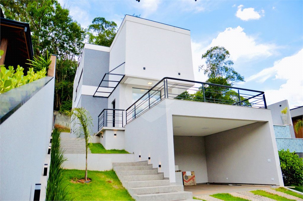 Casa à venda com 3 suítes no condomínio Quintas da Boa Vista, Atibaia - SP