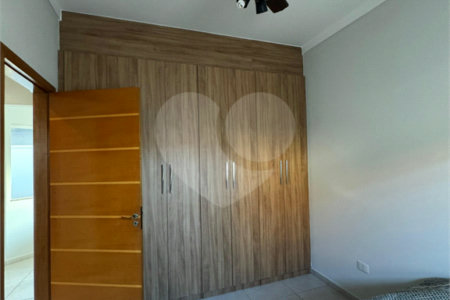 Casa à venda com 3 quartos, sendo 1 suíte, em Ipê, Três Lagoas, MS