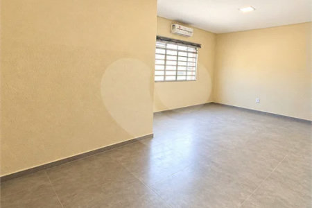 Sala comercial para locação em Vinhedo - SP
