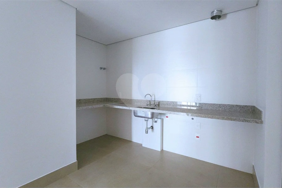 Apartamento à venda com 3 suítes em Riviera de São Lourenço, Bertioga, SP